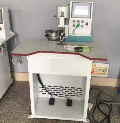 30W Polyester Knitted Fabric Automatic Pearl Setting Machine For Belt Home Textile