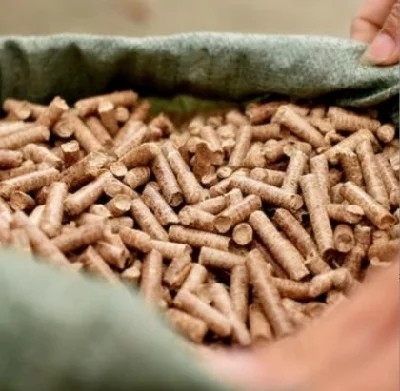 Pine Biomass Fuel Wood Pellets , Briquette Biomass Sawdust Pellet
