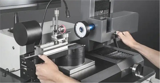 Programmable tool video measuring machine used in machinery factory